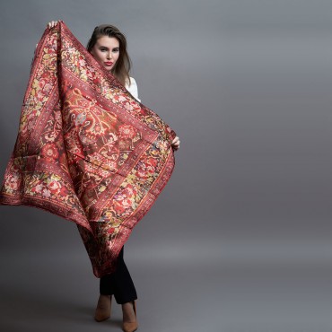 Silk scarf from the Xalcha collection based on the “Karabakh” carpet