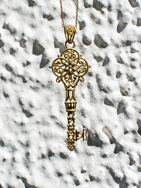 The Achar pendant